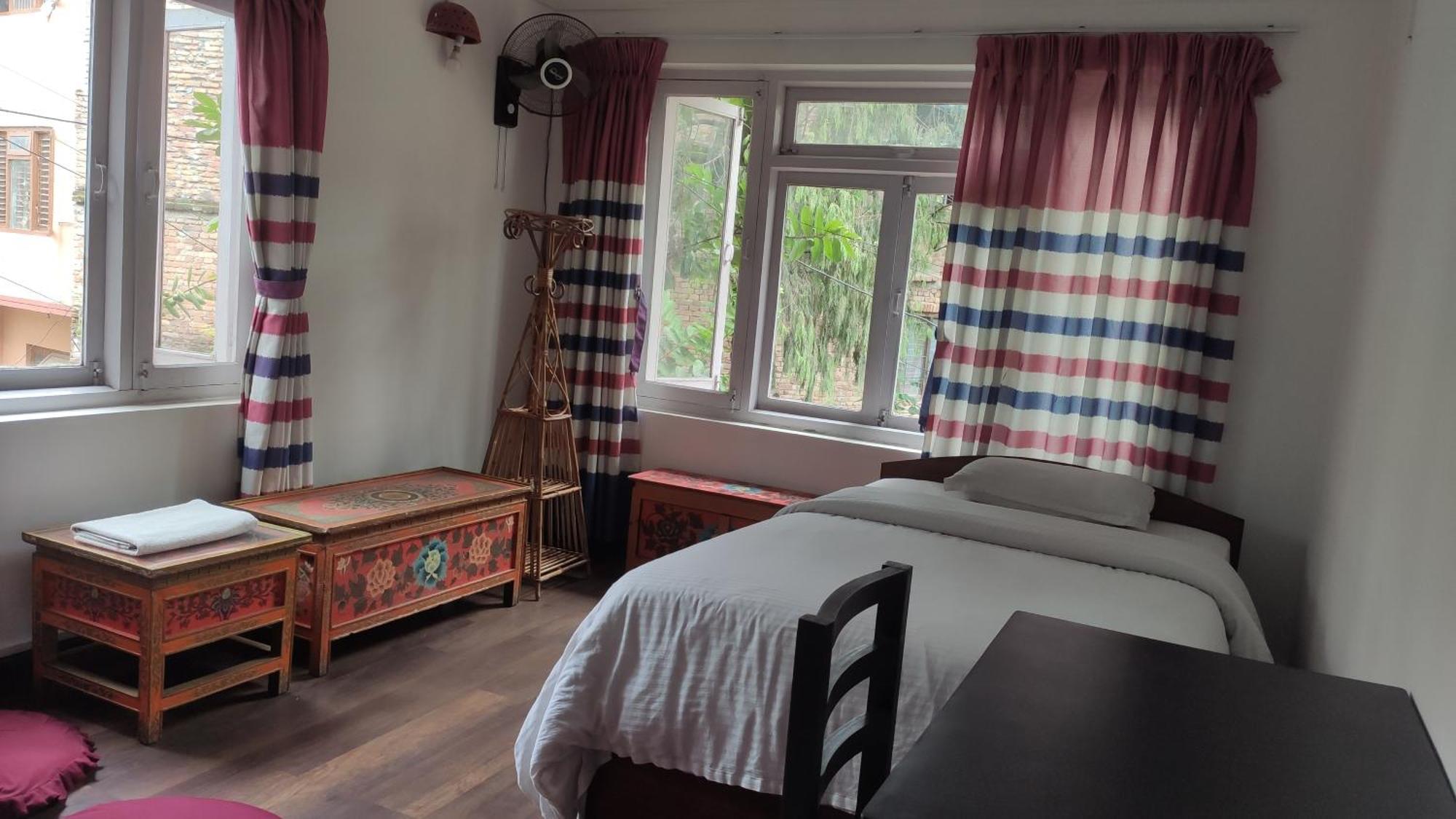 Cocina Mitho Chha Bnb Kathmandu Esterno foto